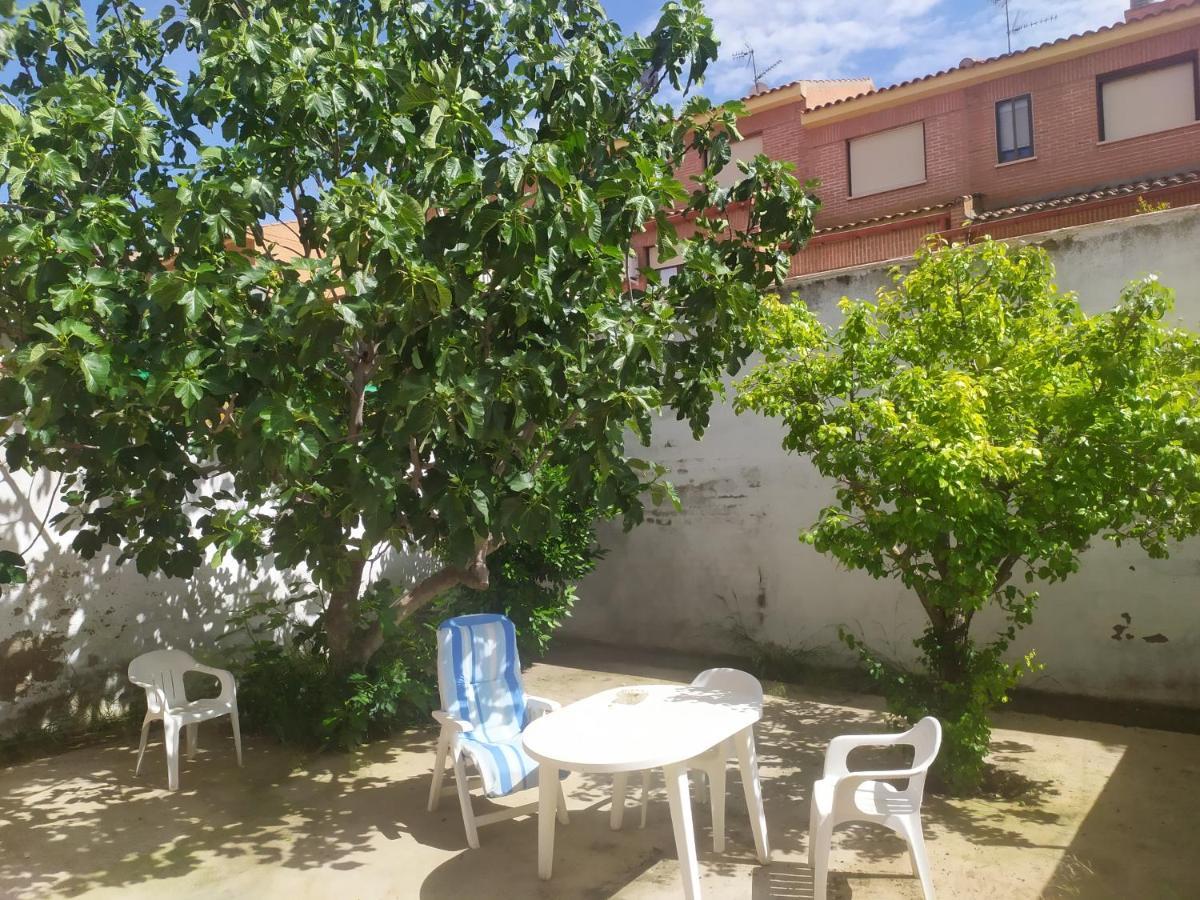 Habitacion Privada Triple 托萊多 外观 照片