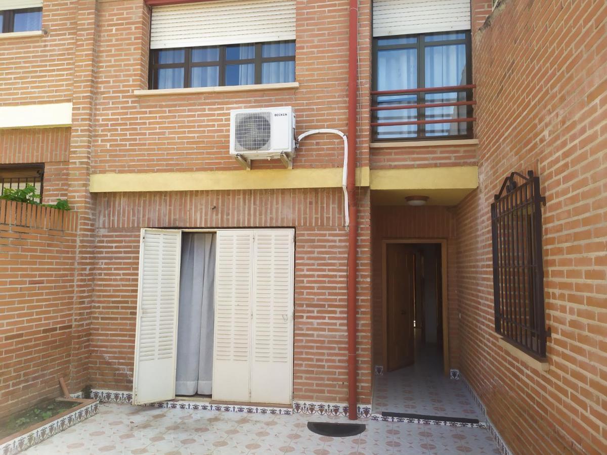 Habitacion Privada Triple 托萊多 外观 照片