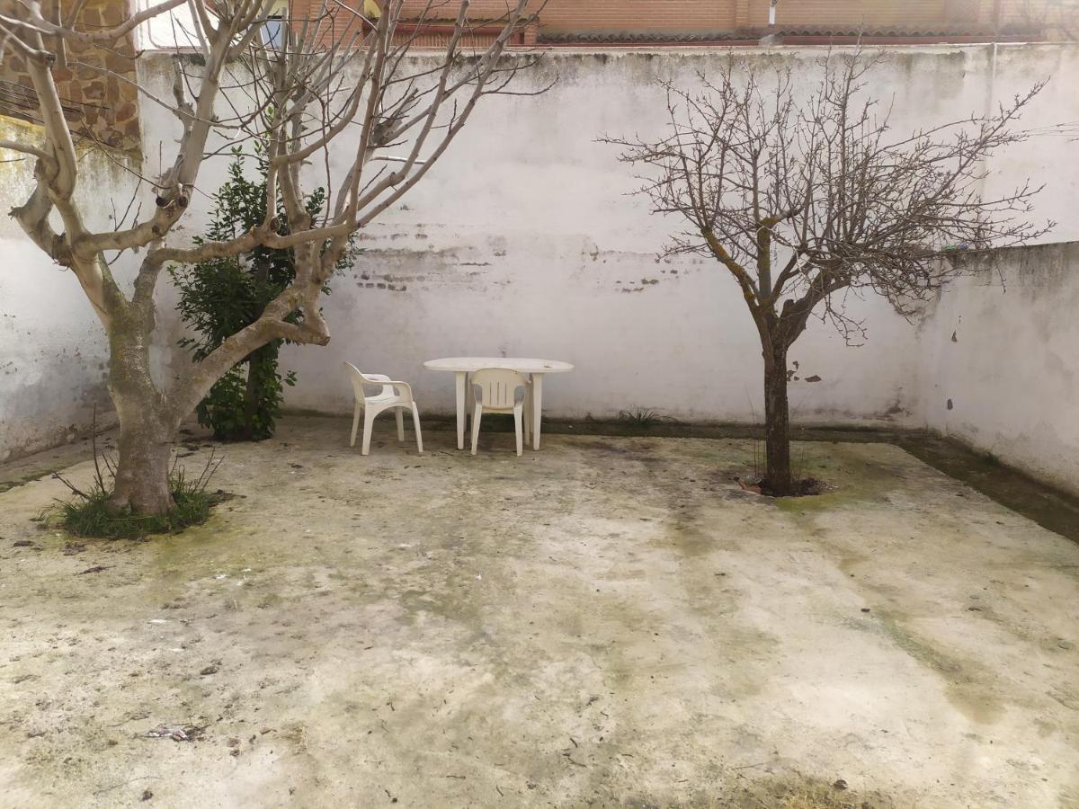Habitacion Privada Triple 托萊多 外观 照片