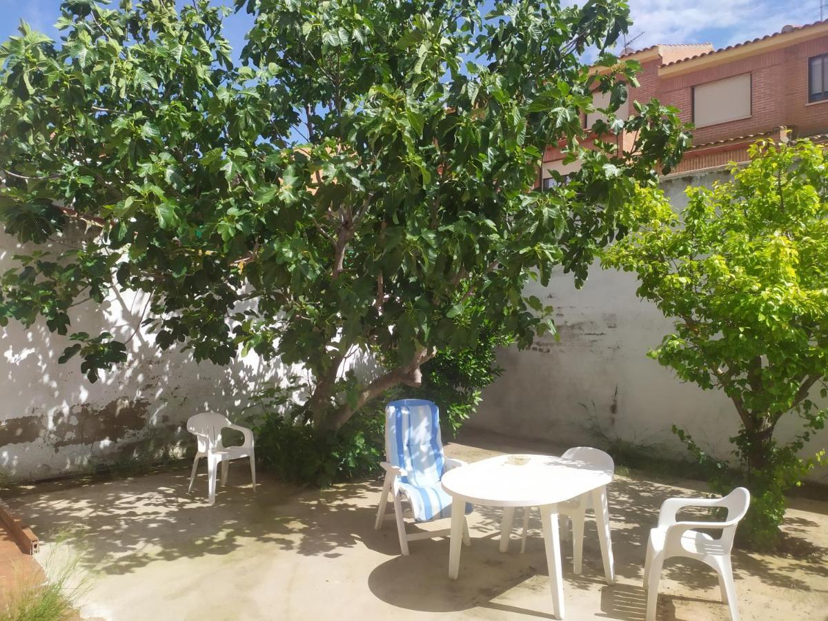 Habitacion Privada Triple 托萊多 外观 照片