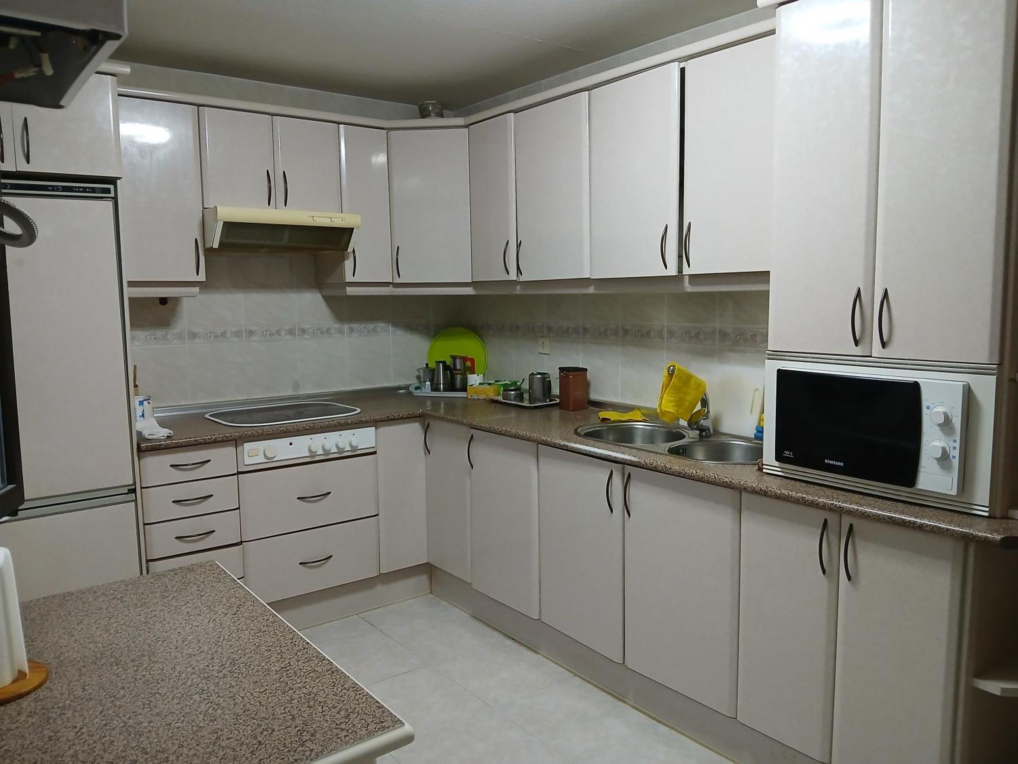 Habitacion Privada Triple 托萊多 外观 照片