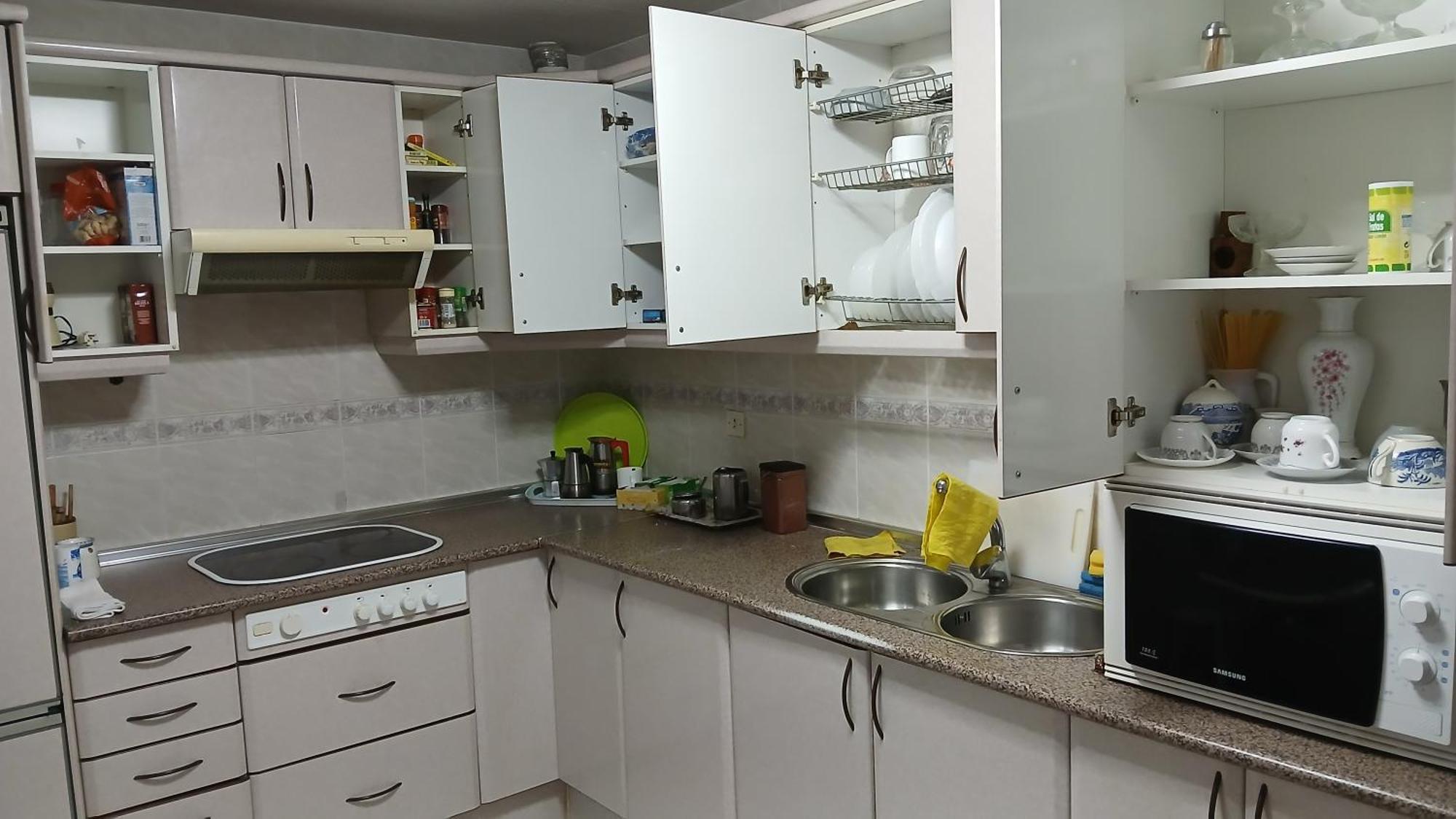 Habitacion Privada Triple 托萊多 外观 照片