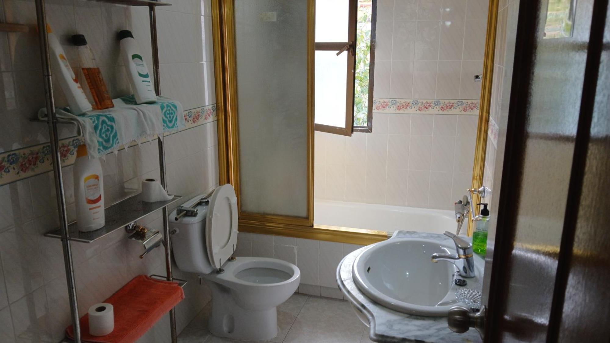 Habitacion Privada Triple 托萊多 外观 照片