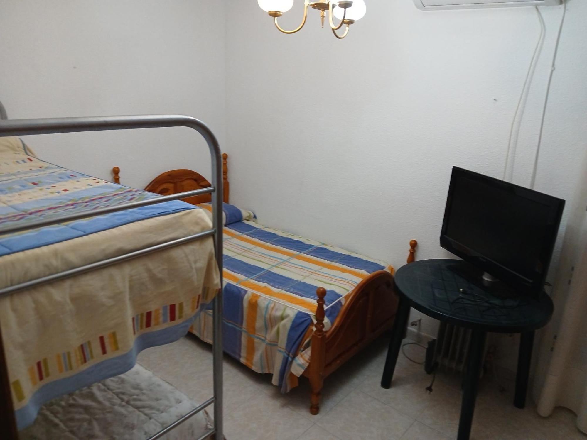 Habitacion Privada Triple 托萊多 外观 照片