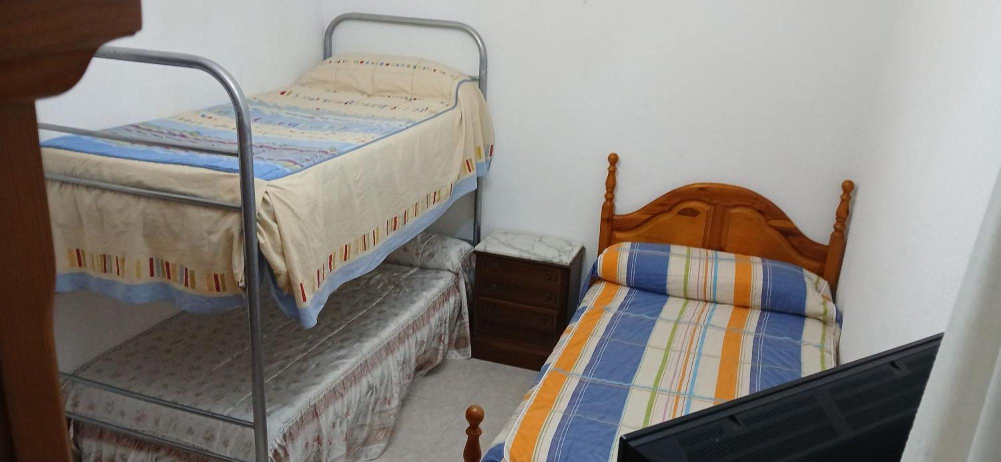 Habitacion Privada Triple 托萊多 外观 照片