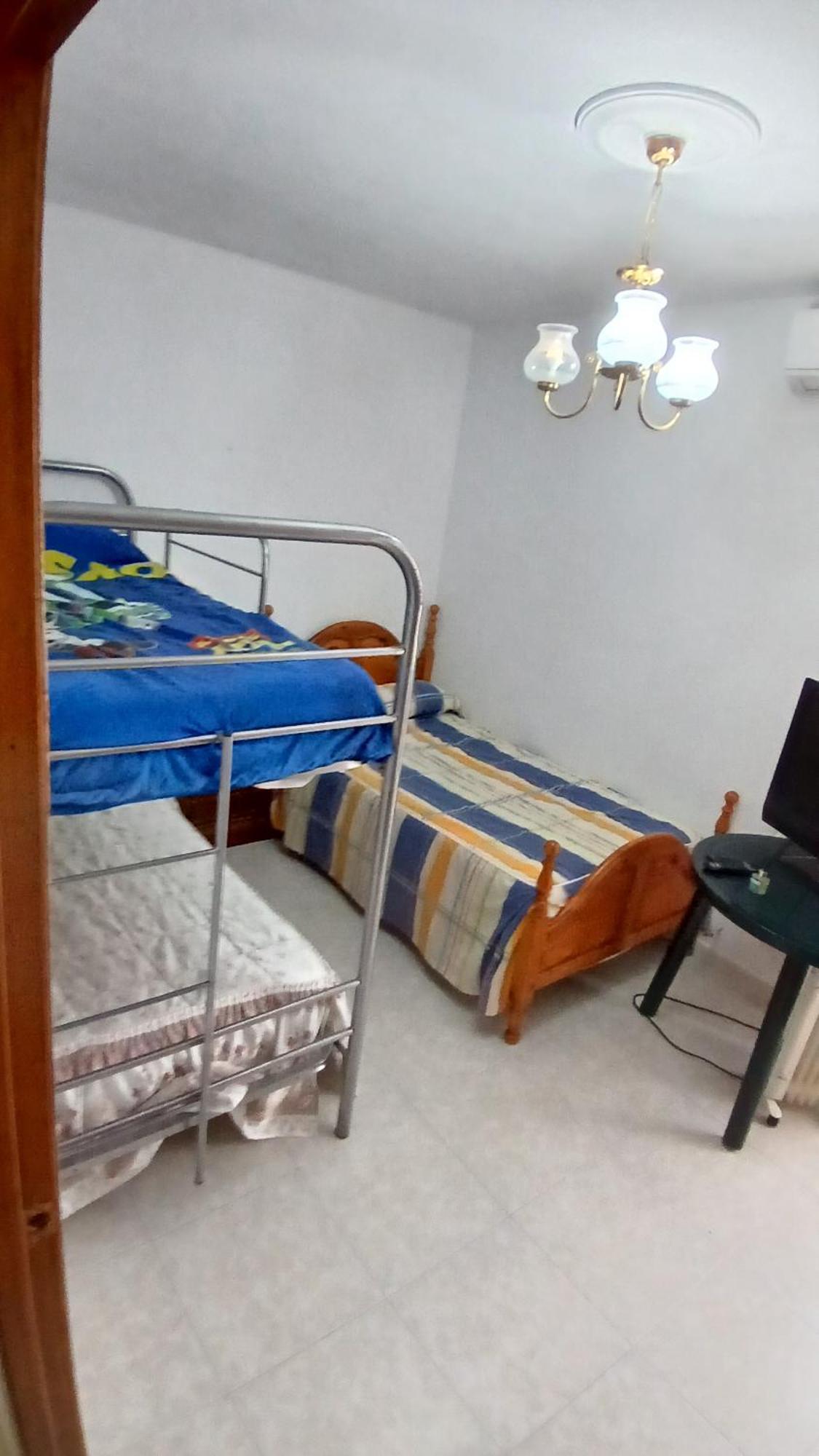 Habitacion Privada Triple 托萊多 外观 照片