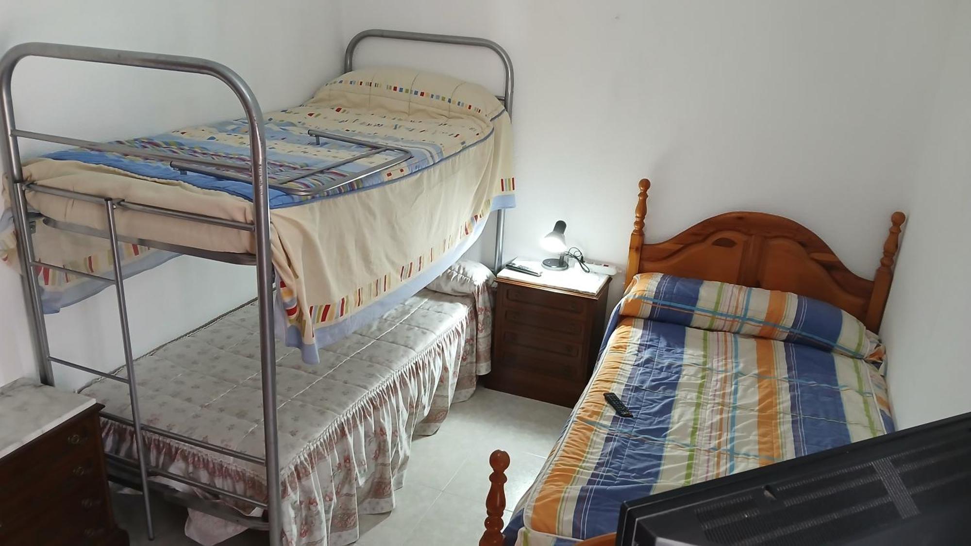Habitacion Privada Triple 托萊多 外观 照片